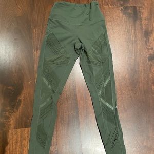 Alo yoga high waisted green leggings